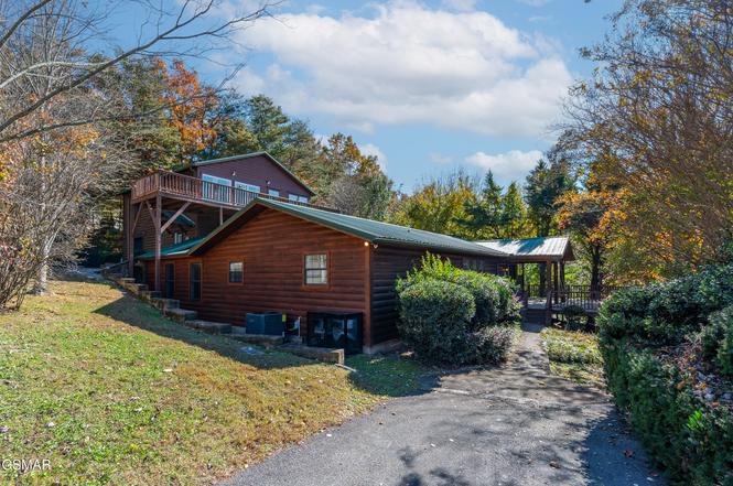 3588 Four Seasons Ln, Sevierville, TN