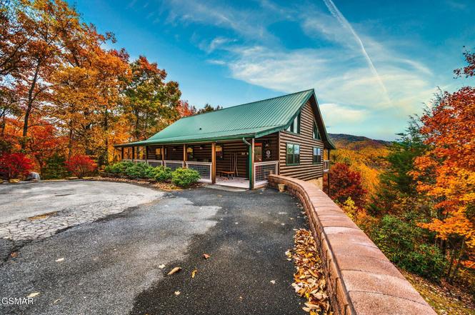 859 Pinnacle Vista Rd, Gatlinburg, TN