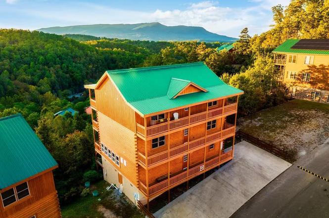 2313 Boulder Way, Sevierville, TN