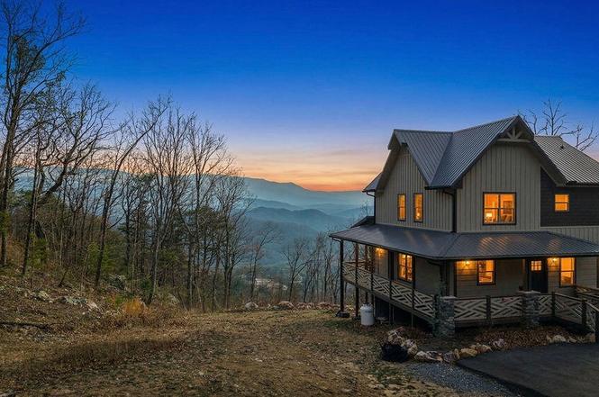 1852 Mountain Ash Way, Sevierville, TN