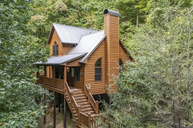 4275 Parkside Village Dr, Sevierville, TN