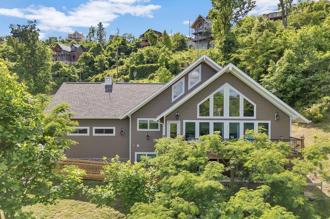 730 Deerfoot Dr, Gatlinburg, TN