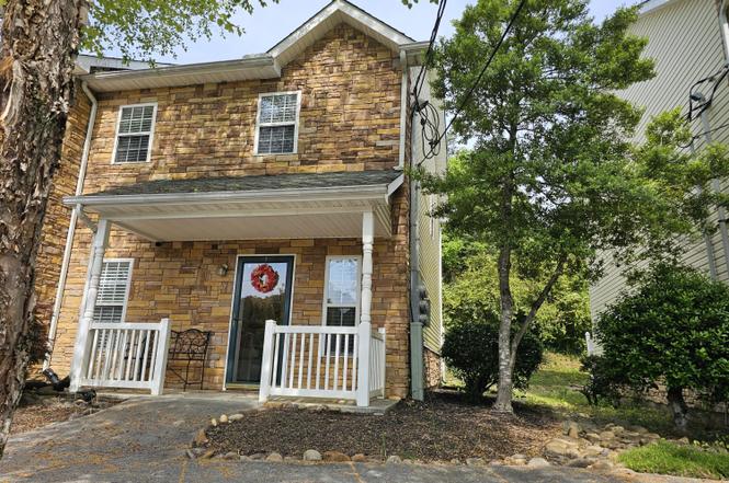 524 Allensville Rd Apt 10, Sevierville, TN