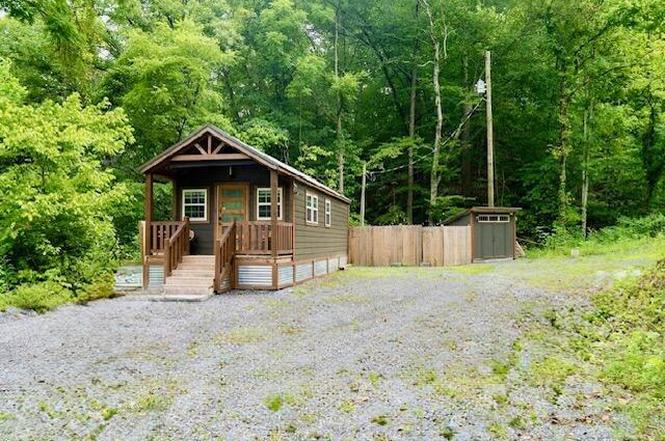 742 Hardin Ln, Sevierville, TN