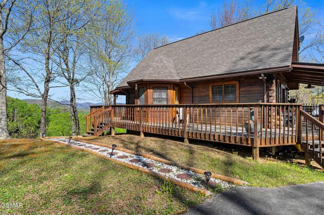 3208 Emerald Springs Loop, Sevierville, TN
