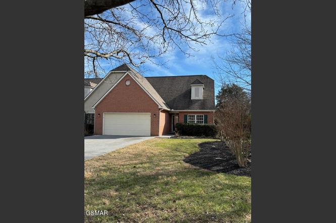 383 Paine Lake Dr, Sevierville, TN