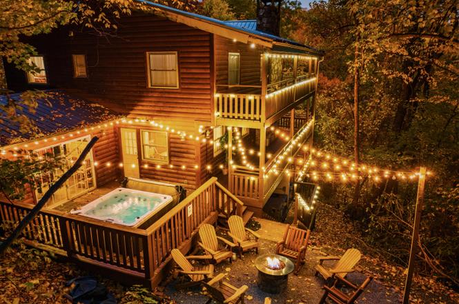 1318 N Baden Dr, Gatlinburg, TN