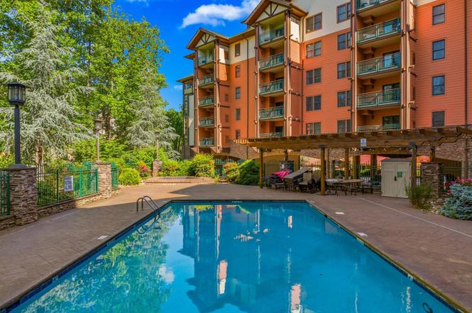 215 Woliss Ln #201, Gatlinburg, TN
