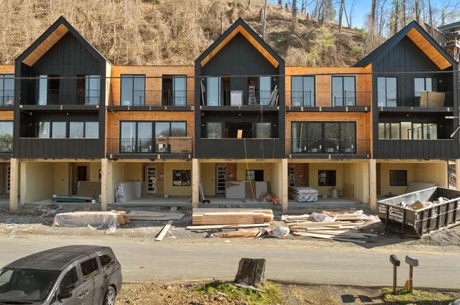 215 Circle Dr #11, Gatlinburg, TN
