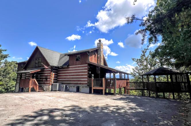 1902 Bluff Ridge Rd, Sevierville, TN