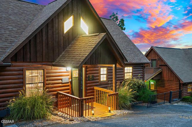 1582 Bears Den Way, Sevierville, TN
