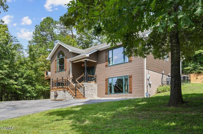 805 Sylvia Ln, Sevierville, TN