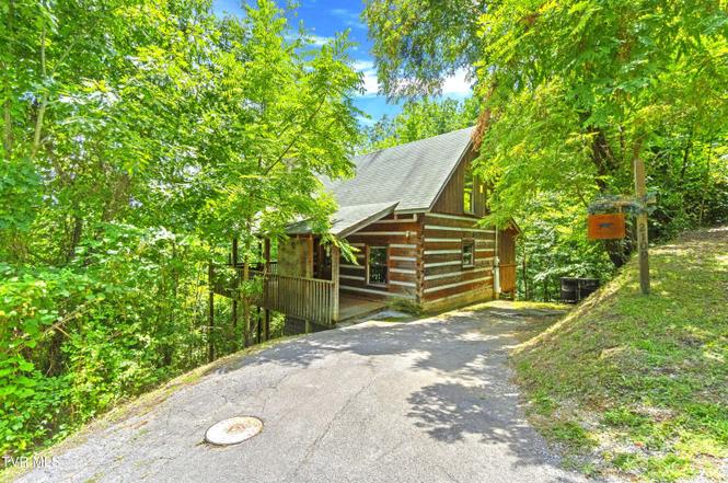 2109 Quail Run Way, Sevierville, TN