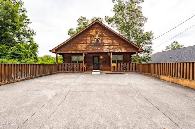 440 Oak Sky Way, Sevierville, TN
