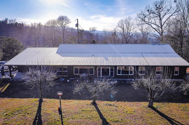 3521 James Phillips Way, Sevierville, TN