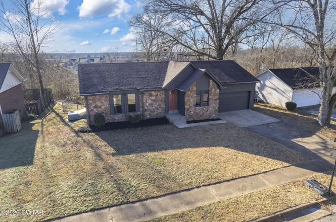 32 Emerson Dr, Jackson, TN