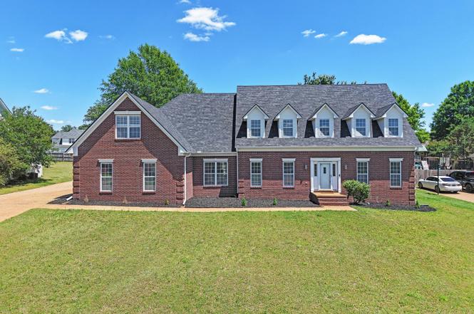24 Stornaway Dr, Jackson, TN