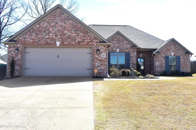 108 Gatewick Dr, Jackson, TN