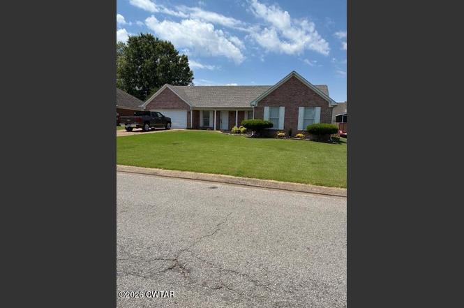194 Rooker Dr, Jackson, TN