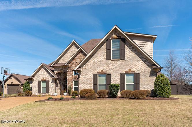 19 Ravenwood Dr, Jackson, TN