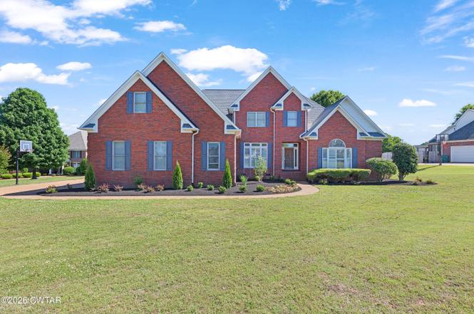 8 Prestwick Dr, Jackson, TN