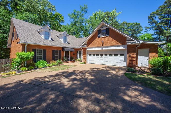 27 Beacon Hill Dr, Jackson, TN