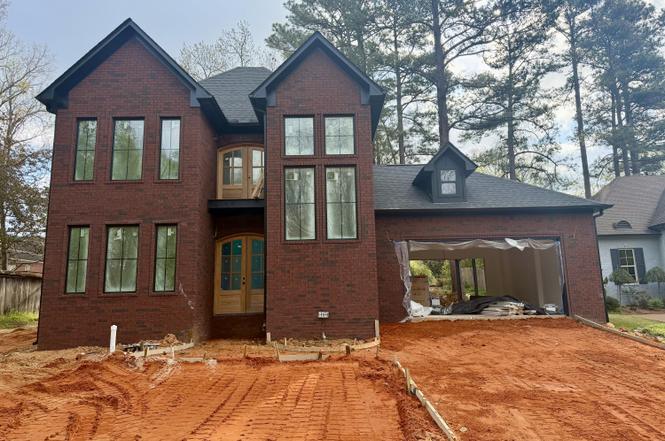 12 Oakmont Woods Dr, Jackson, TN