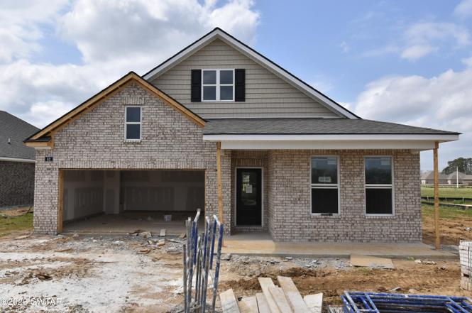 82 Gateway Dr, Jackson, TN