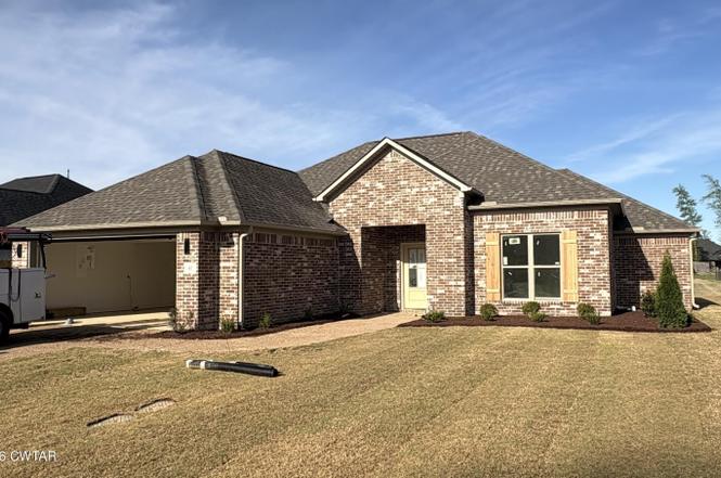 47 Grande Pines Cv, Jackson, TN