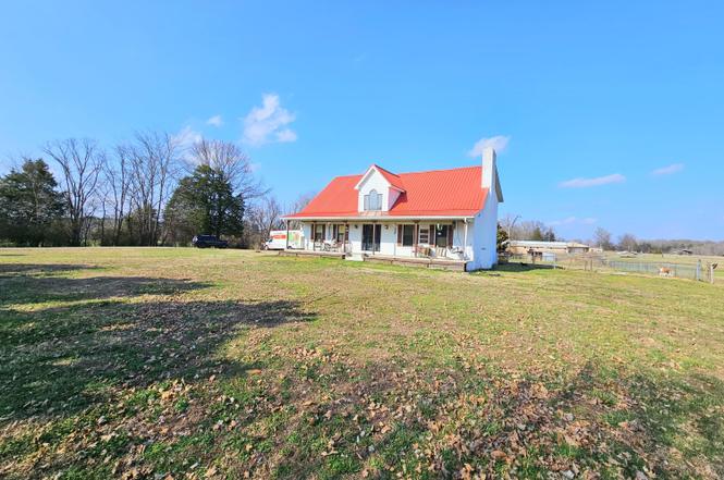 103 Spring Creek Law Rd, Jackson, TN