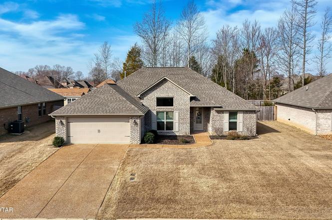 27 Bear Trace Dr, Jackson, TN