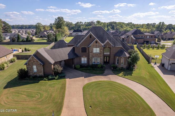 22 Arbor Ridge Cv, Jackson, TN