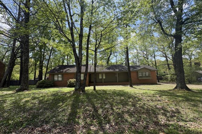 56 Timberlake Dr, Jackson, TN