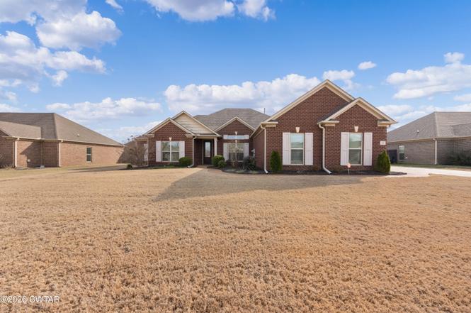 56 Living Waters Dr, Jackson, TN