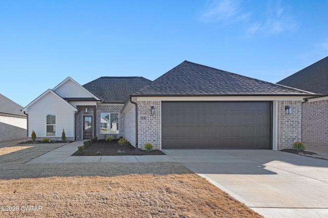 24 Easington Cove Cv, Jackson, TN