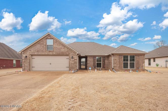 13 White Birch Dr, Jackson, TN