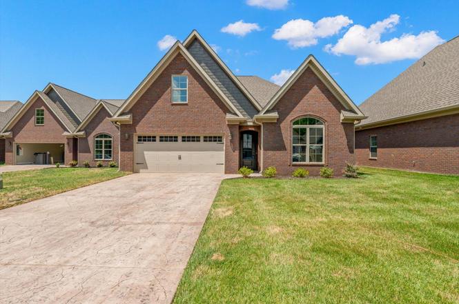 225 Lake View Point Dr, Englewood, TN