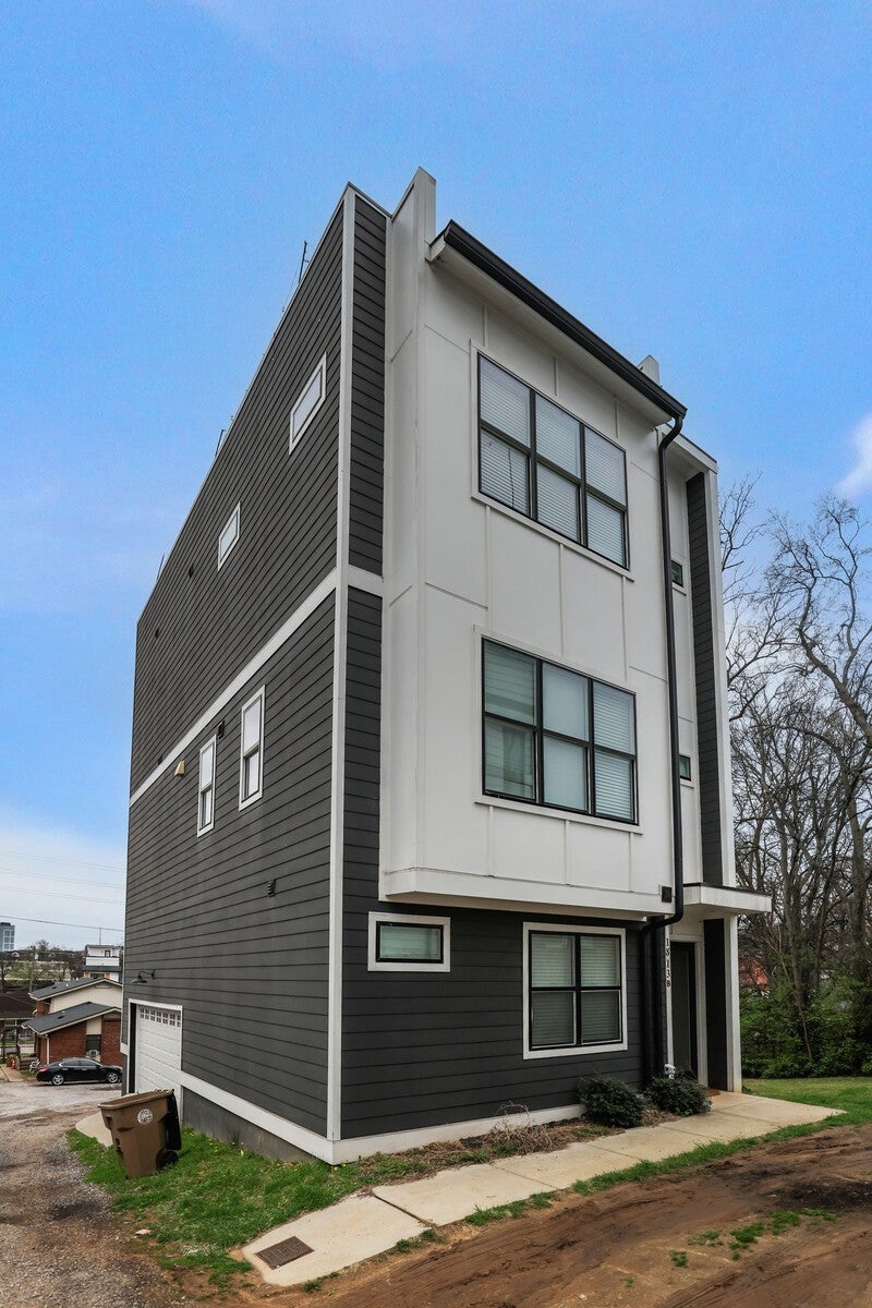 1813B Hermosa St, Nashville, TN