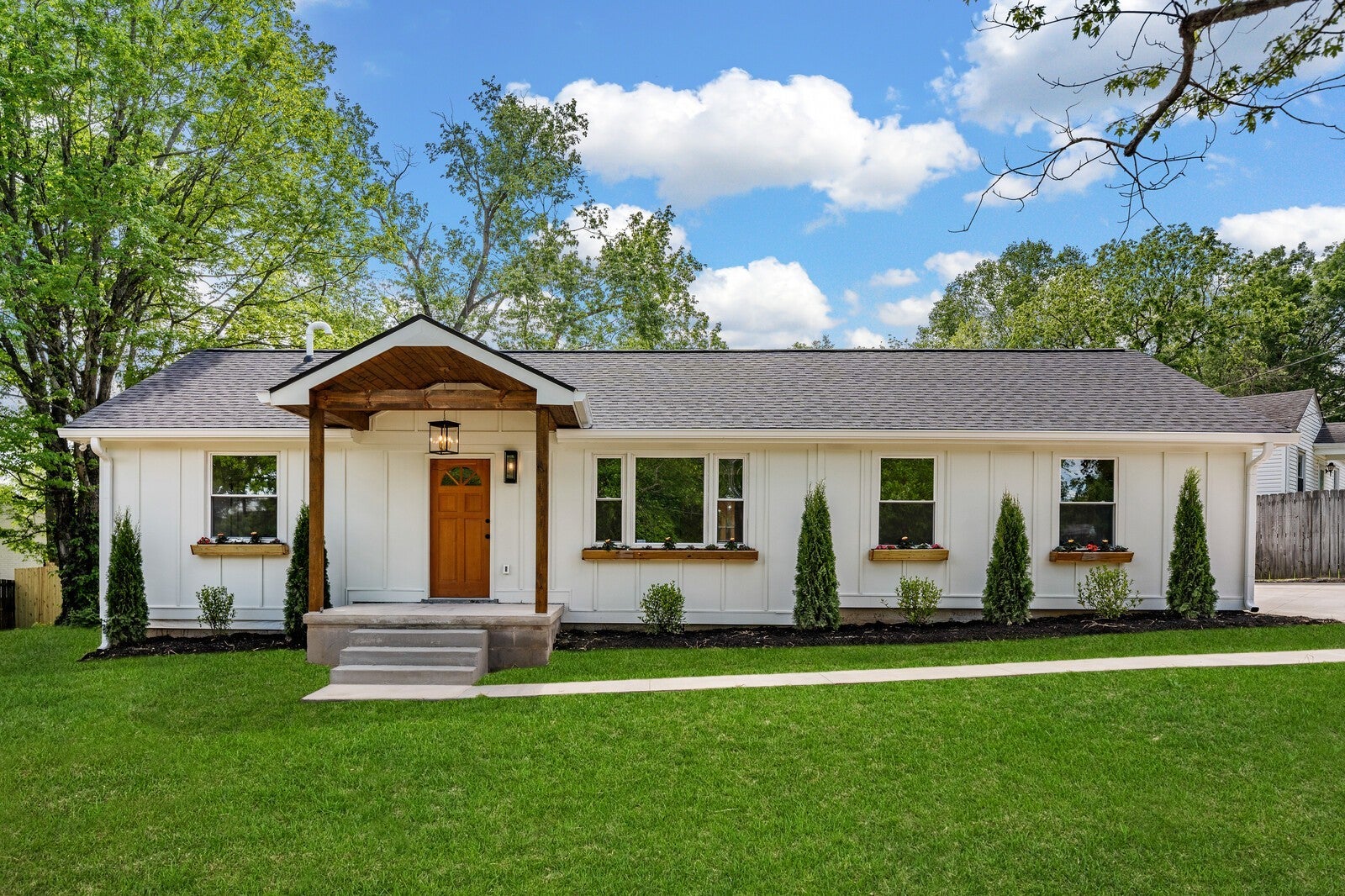 2935 Emery Dr, Nashville, TN
