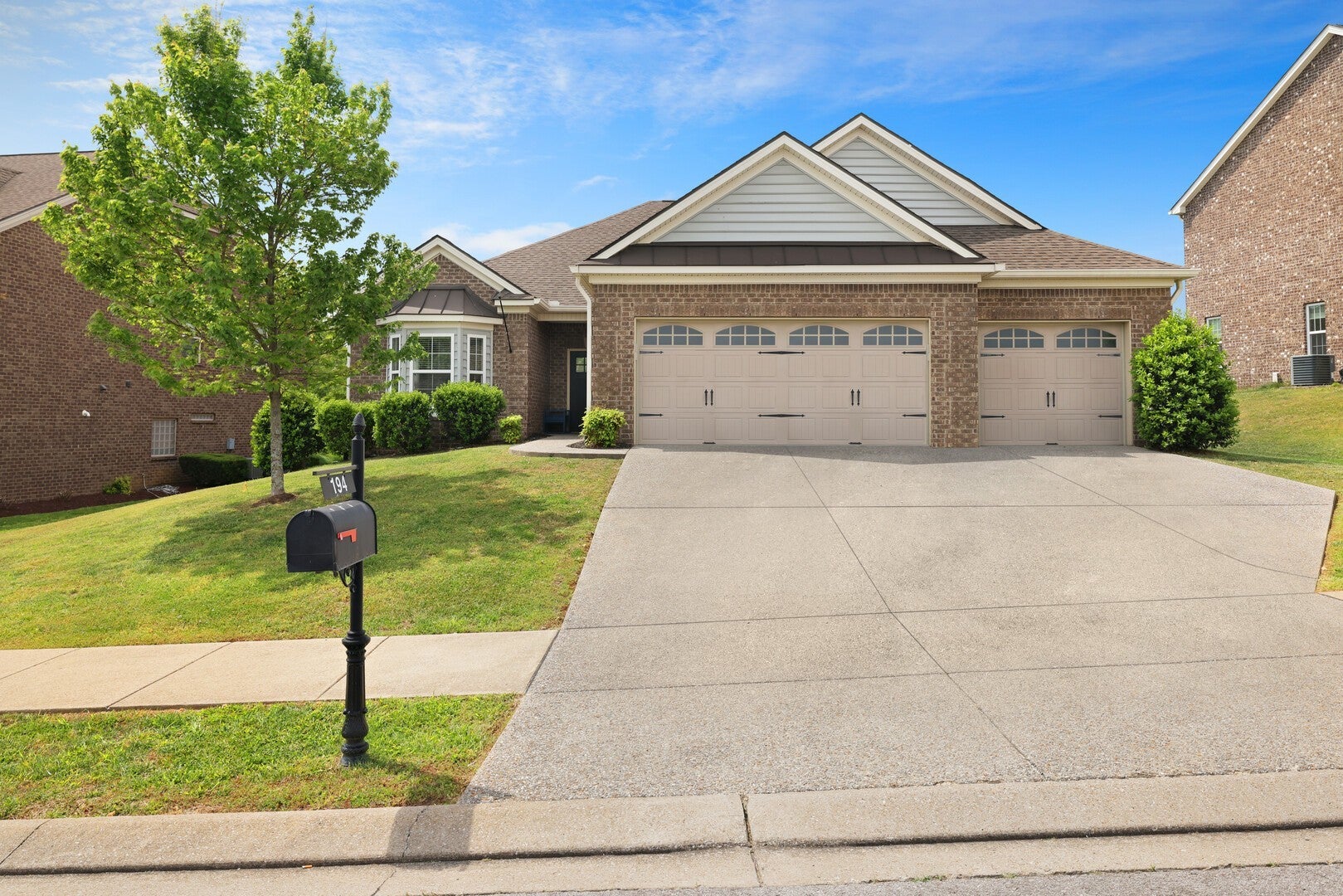 194 Meandering Dr, Lebanon, TN